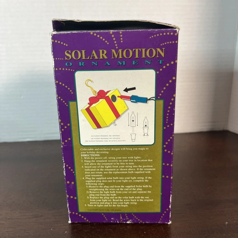 Mistletoe Magic Solar Motion‎ Ornament Spinning Santa Claus Christmas Hanging